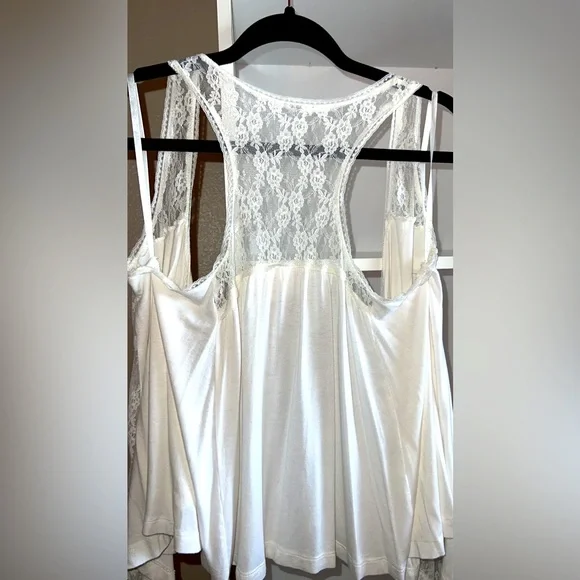 Lace Vest Cardigan - Picture 4 of 7